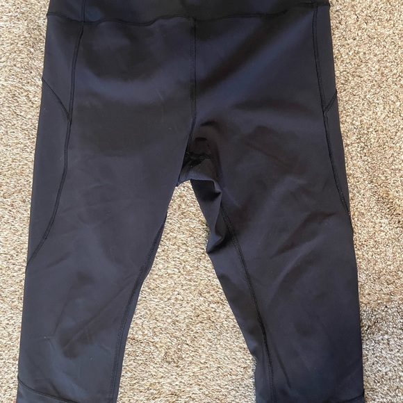 Lululemon in movement 19inch crop everlux - Picture 4 of 4